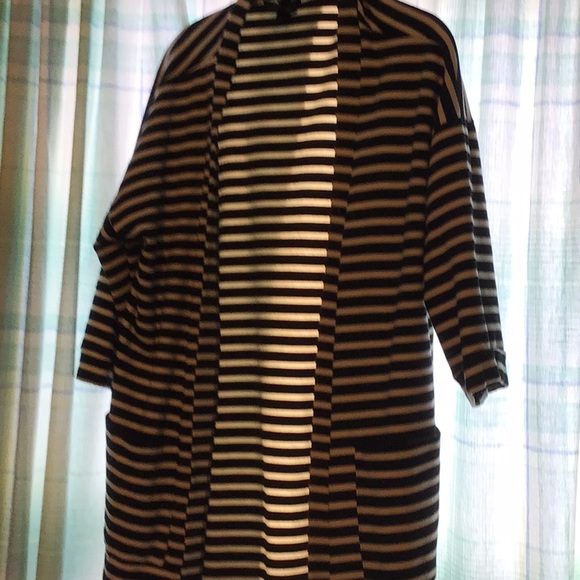 Jacket - Picture 4 of 4